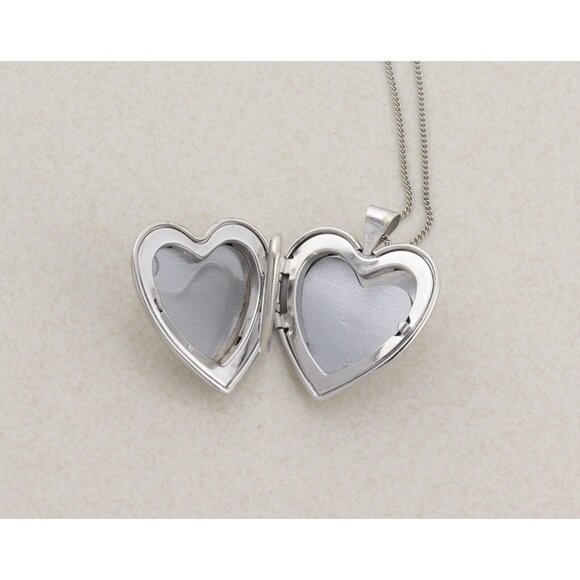 Sterling Silver Grandma Heart Locket Necklace 18" Chain - Picture 8 of 10